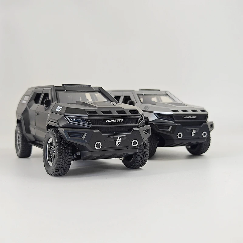 

1:24 simulation Razvani armored vehicle alloy model, doors can be opened with sound and light feedback, car gift
