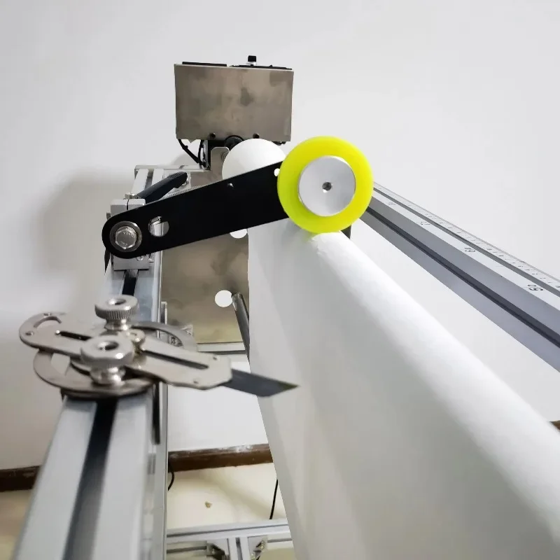 

Automatic Electrical Motor Paper Rewinder Aluminum Foil Rewinding Cutting Machine Winding Machine with Plastic Carton Packaging