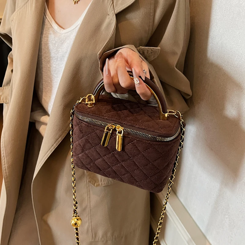 

Luxury Fashion Red Frosted Messenger Bags 2025 Women's Autumn New Trend Exquisite Chains Small Square Bag Female Shoulder Bags