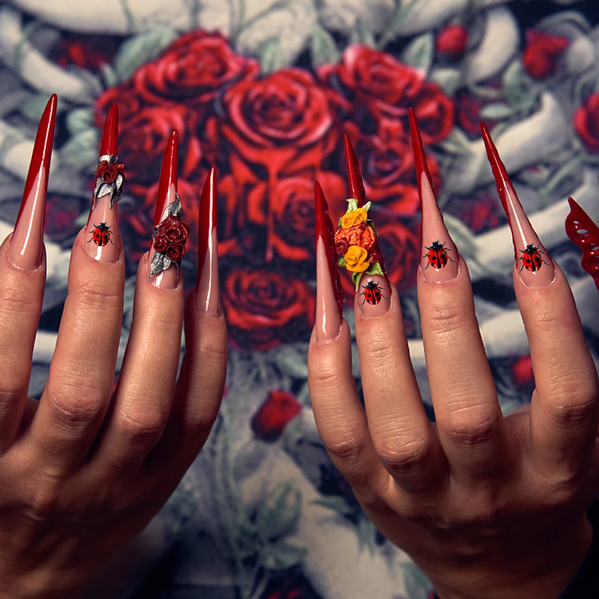 

3D Bee Shaped Nail Stickers Full Cover Decorations Fashion Watermark Sticker Soaked Nail Art Supplies Colorful