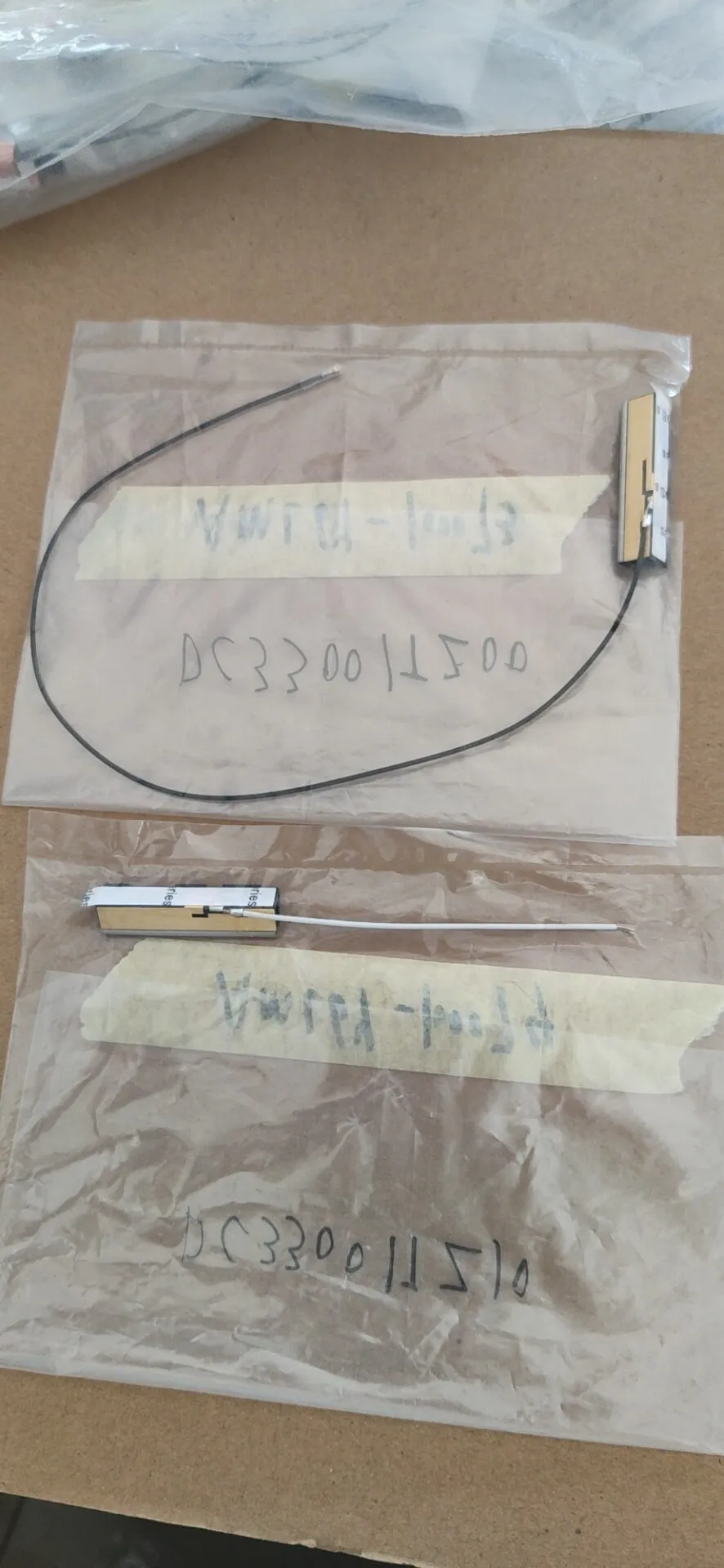 

WIFI Antenna Cable for DC33001TZ00 DC33001TZ10 Laptop Internal WiFi Antenna Replacement Part for Dell Inspiron 15 3000 5000