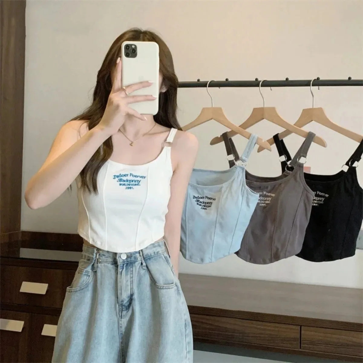 Sexy Short Vest Camisole Versatile One Piece Bra Sports Yoga Back Tank Top Embroidery Slim Comfortable Top Sexy Fitness Vest
