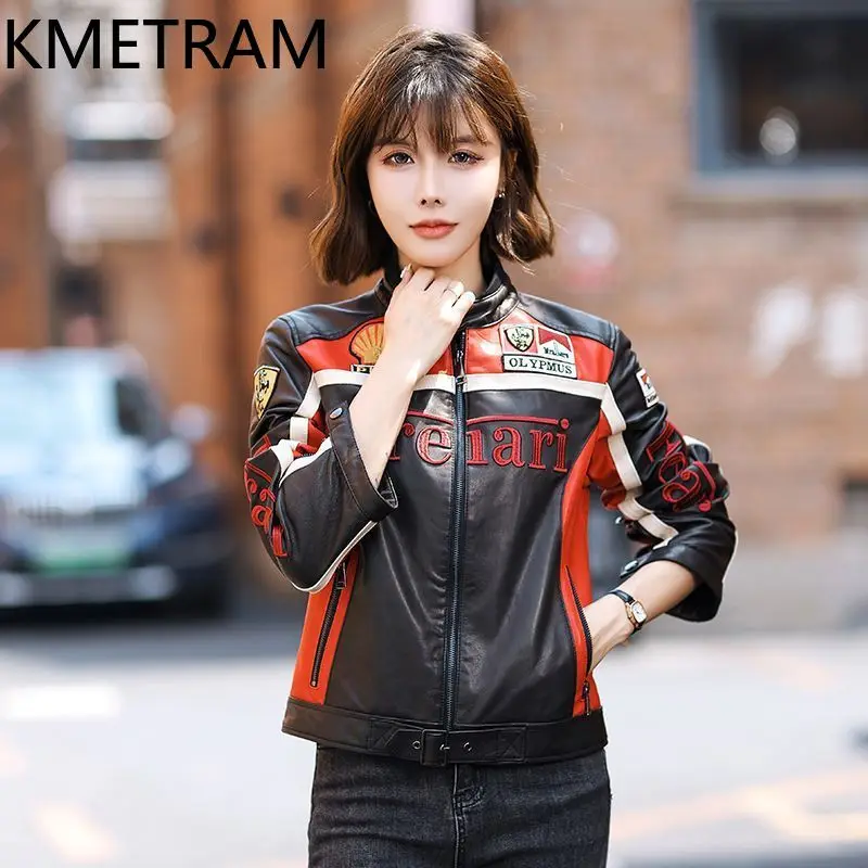 سترة نسائية من جلد الغنم لعام 100% سترات قصيرة من الجلد الطبيعي للدراجات النارية جديدة في ملابس خارجية ملابس خريف 2025 للسيدات