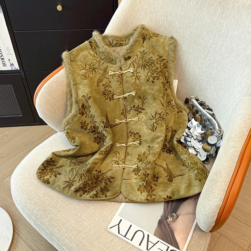 سترة نسائية من Thiened Real Mink ملابس خارجية شتوية بيضاء معززة سترة Sle الصينية مع أزرار النمط الوطني