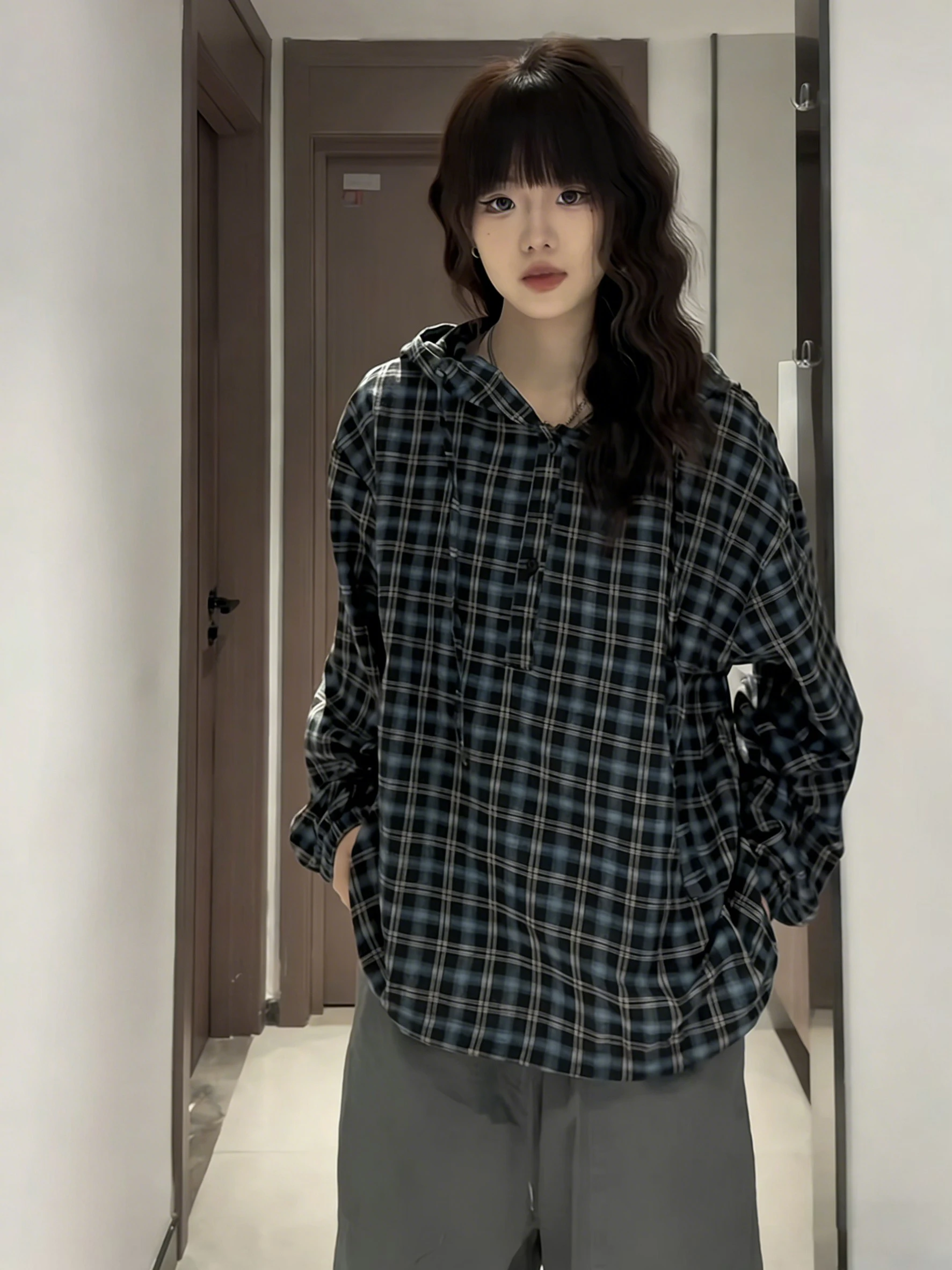 

Мужская весенняя рубашка с длинным рукавом в японском стиле, в клетку, с капюшоном, в стиле колор-блок, модная рабочая куртка, дышащая, свободного кроя