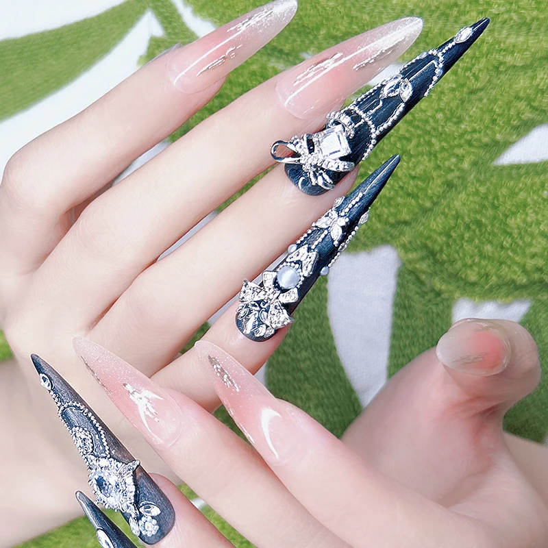 14개(긴 것 4개+짧은 것 10개) 수제 고딕 젬 리티니 네일 세트 행사용 반짝이고 빠르게 세팅되는 인기 키트보다 우수함