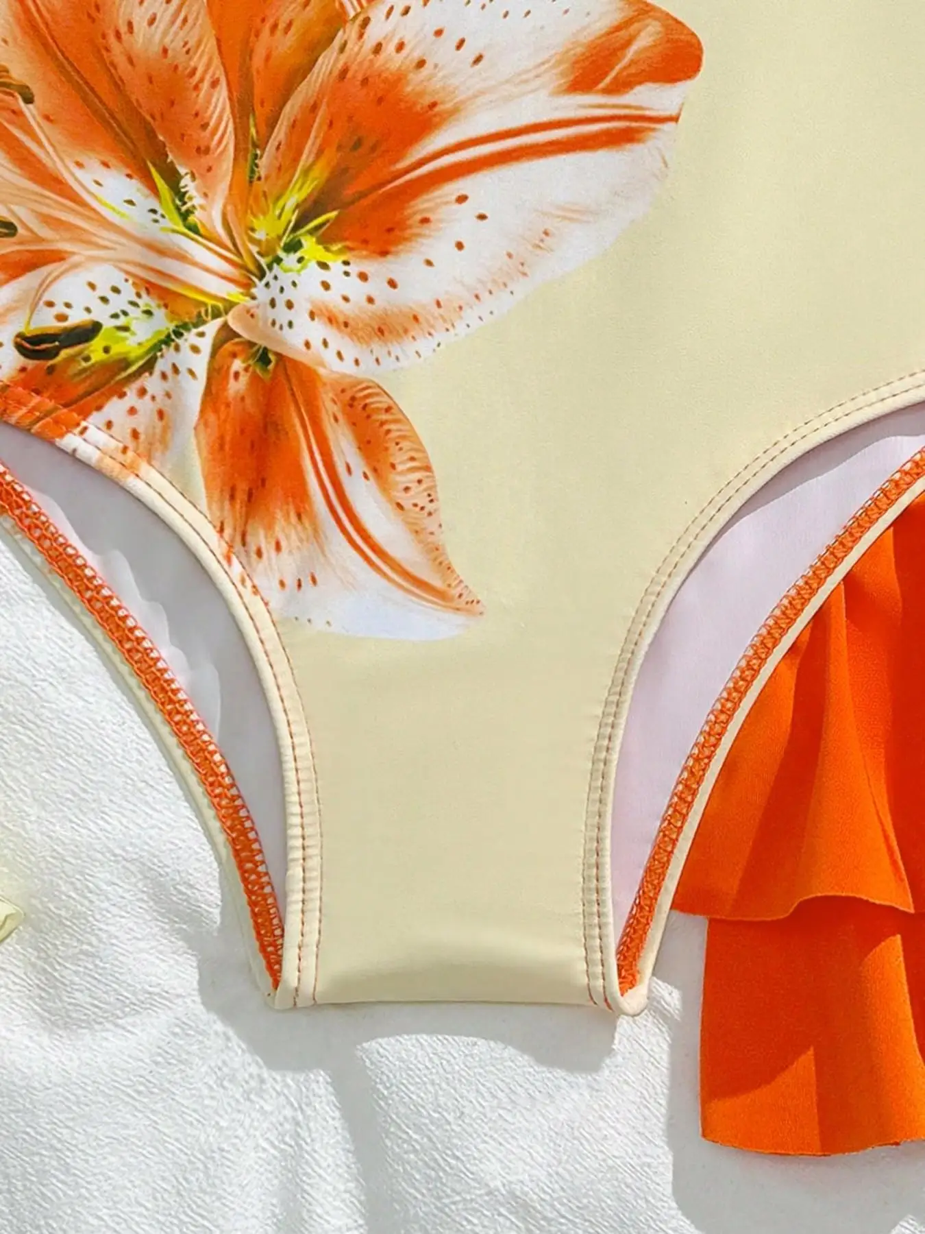Badeanzug-Set für Mädchen: Orangefarbener Rock + exquisiter einteiliger Badeanzug mit 3D-Blumendruck, zweiteiliges Set mit doppellagigem Rüschenrock + Badeanzug mit Kreuzband-Design, geeignet für Mädchen im Alter von 4–12 Jahren für Strand und Pool – Detail 4