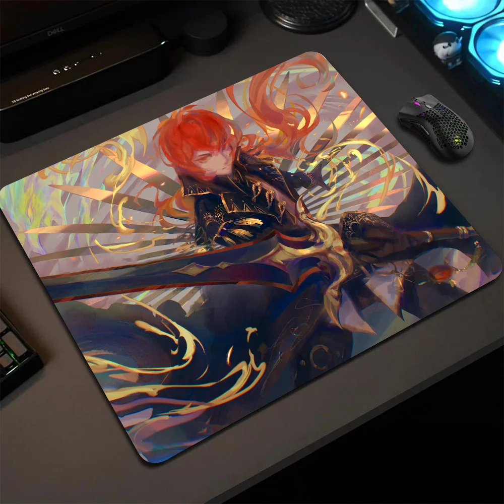 Diluc Ragnvindr Genshin Impact Mousepad Small LockEdge Mouse Pad For Gamers Computer Desk Pad Rectangular Anti-slip Rubber