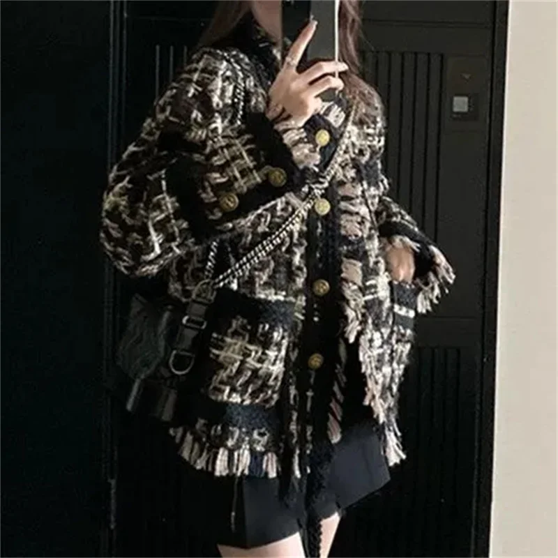 2025 Spring Autumn New Campus Wind Heavy Industry Black Gold Braided Fringe Advanced Sense of Small Fragrant Wind Female Coat