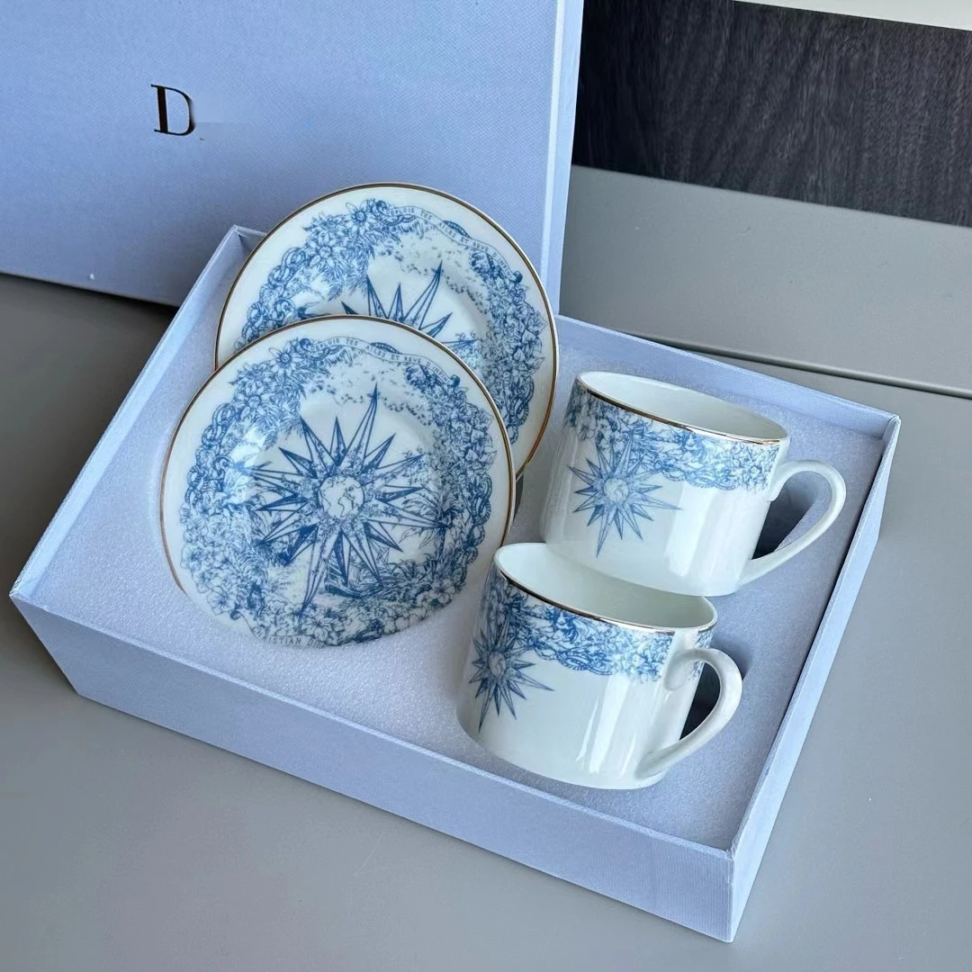 

Creative Ceramic Coffee Cups and Saucers Set of Light Luxury Afternoon Tea Tea Utensils Tableware Gift Box Set