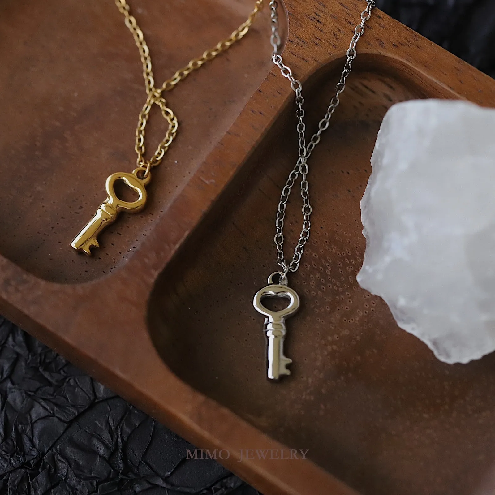 

Versatile Daily Three-dimensional Small Key Charms Pendant Supplies DIY Hand Stainless Steel Gold Plated Accessories