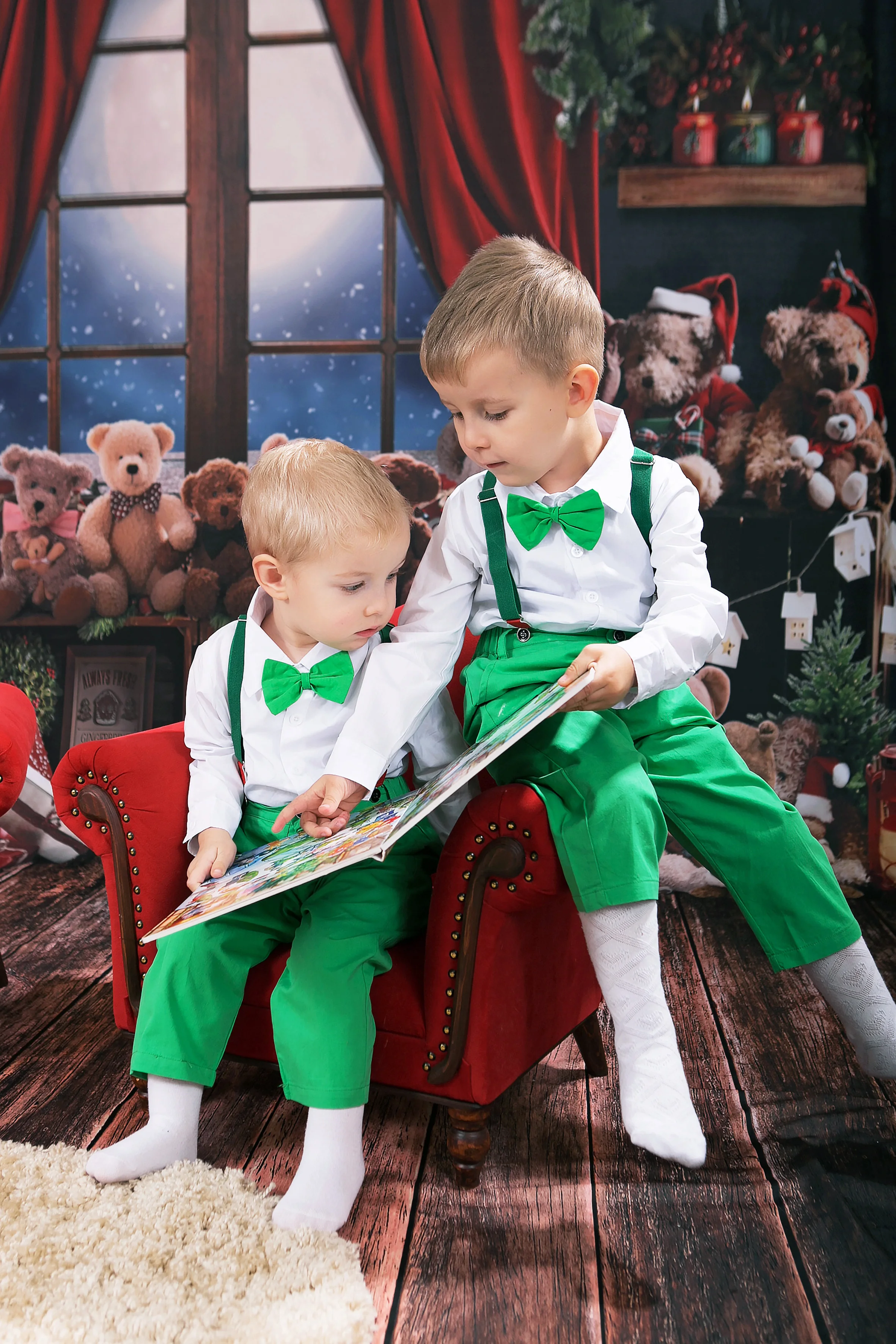 green emerald velvet dress Amazon.com: Kids Girls' Pants Spring/Autumn Green Elastic High Waist Strap  Work Dress Pants Sports Performance (Green, 3-4 Years): Clothing, Shoes &  Jewelry
