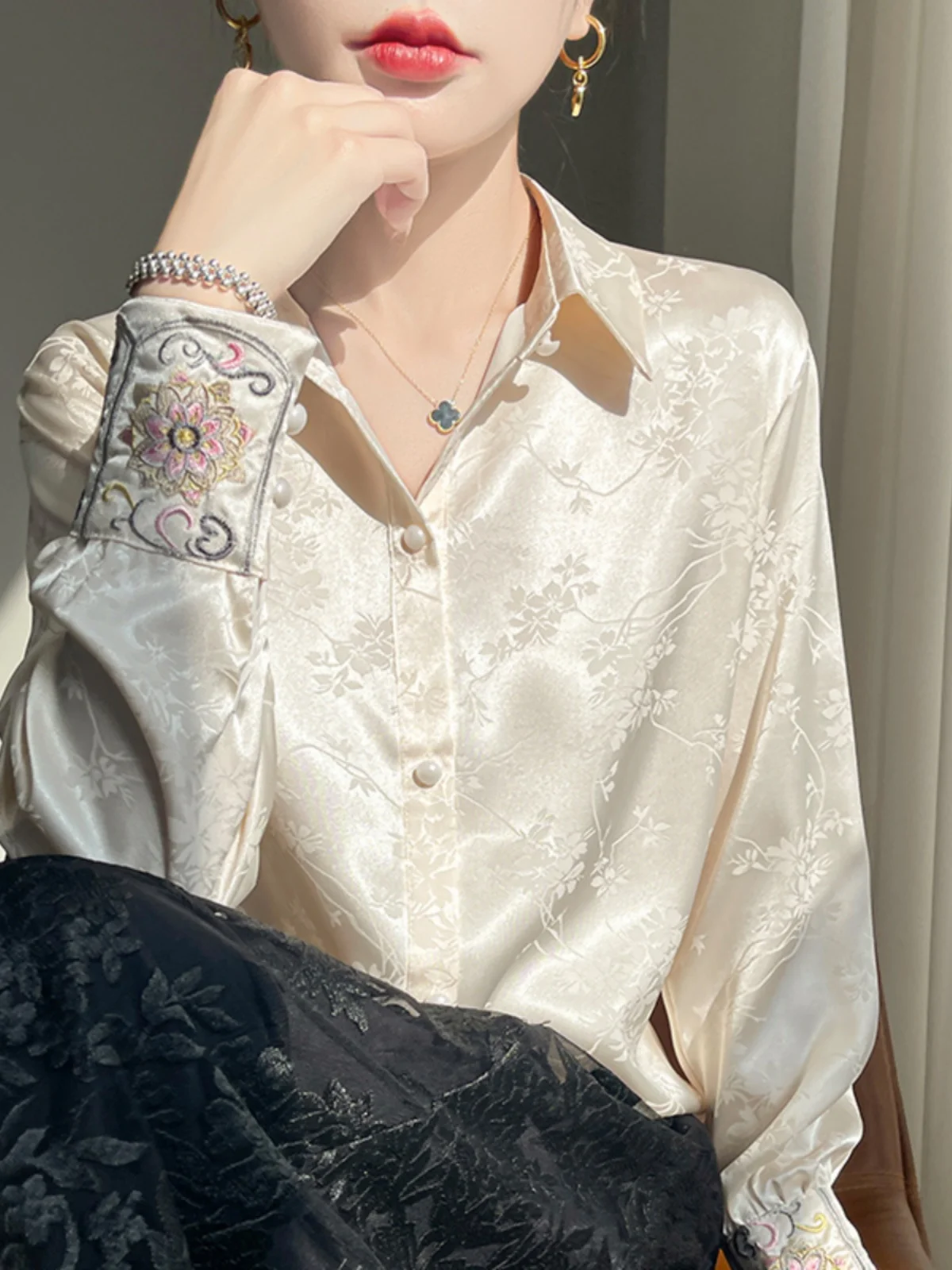 

New Chinese Style Long Sleeve Acetate Satin Embroidered Shirt Women's Retro National Trend Tang Costume Design Top