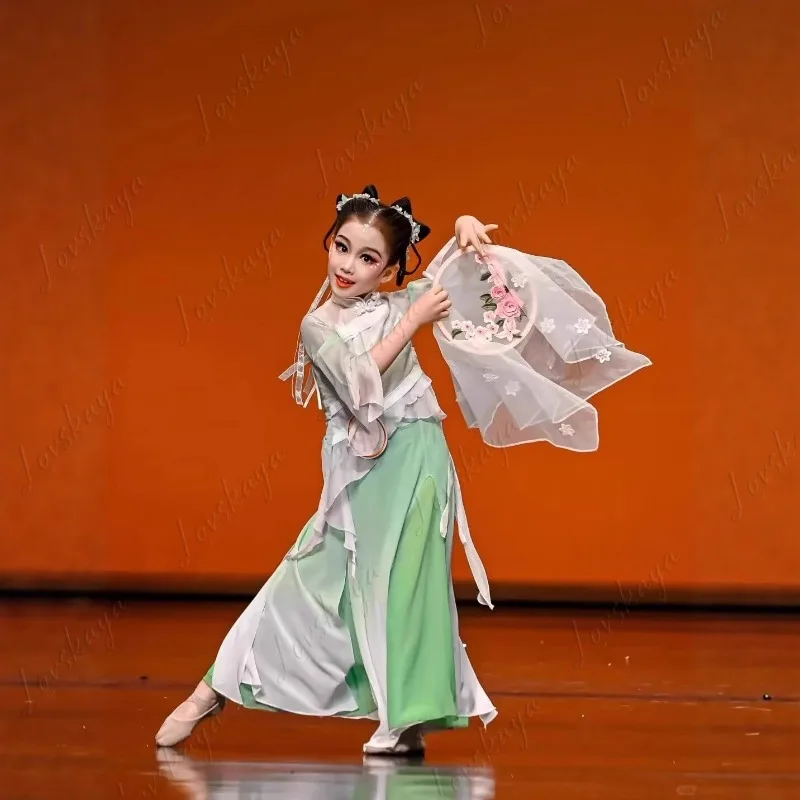 

Children National Folk Dance Costume Flowy Classical Fan Dance Wear for Girls Stage Performance Training