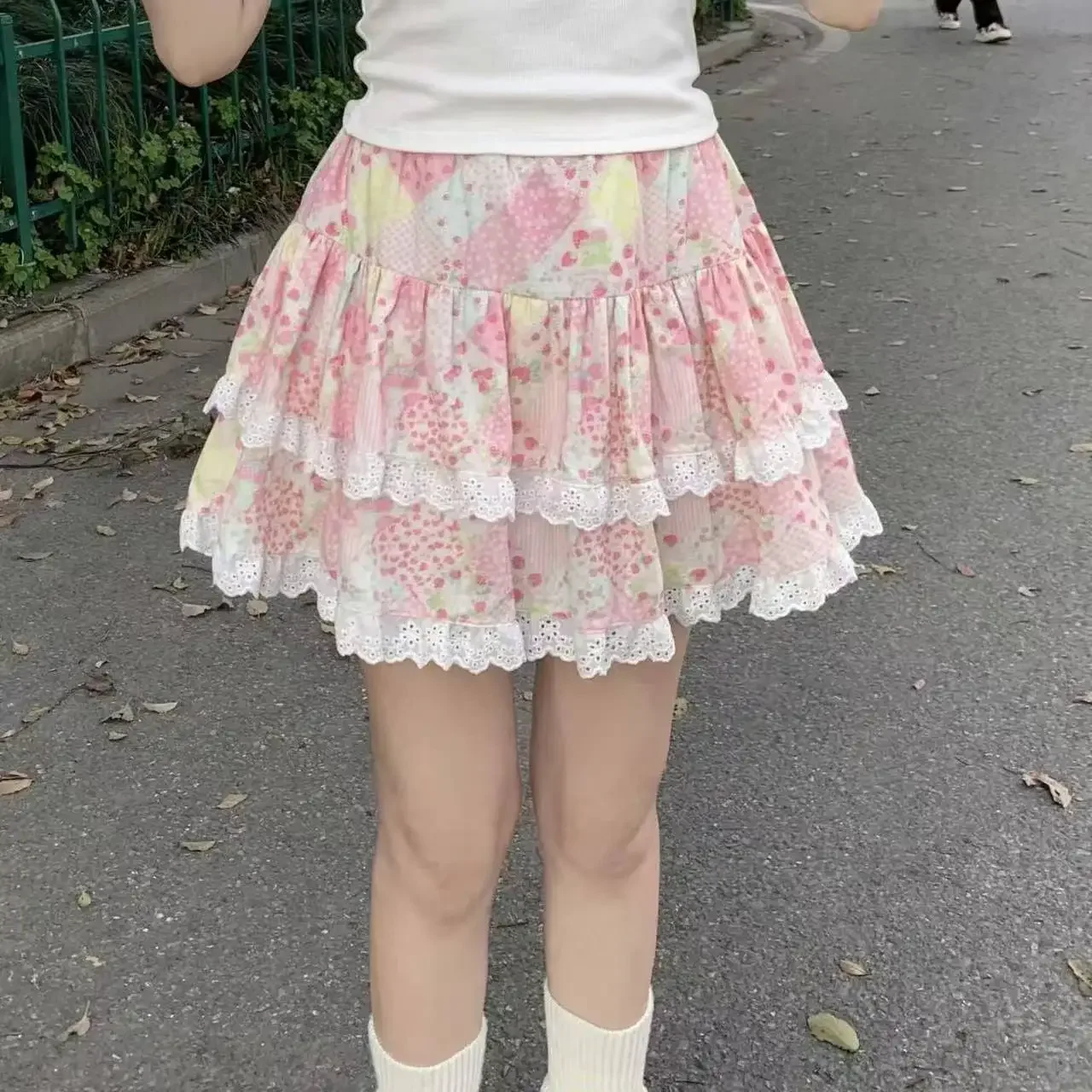 Słodka koronkowa spódnica z ciastem Kawaii Lolita Japońskie mini spódnice z falbankami Y2k Harajuku Casual Women Summer 2025 Spódnice
