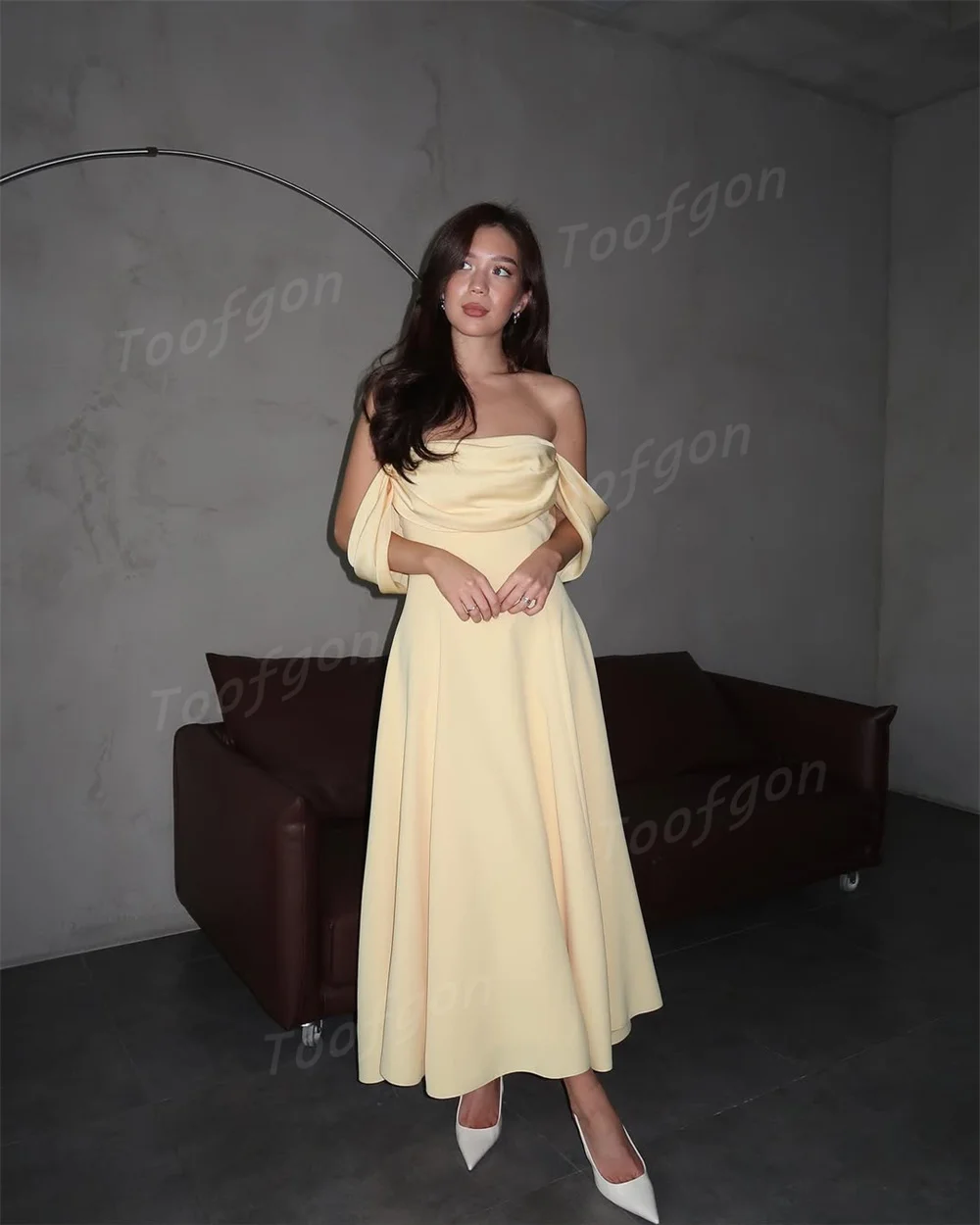 Toofgon élégant une ligne robes de soirée en Satin épaules dénudées jaune femmes robes de bal longueur cheville robe de soirée formelle personnalisée