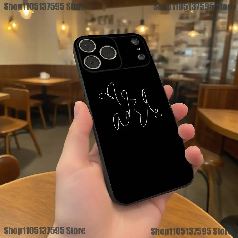 Casing Ponsel Singer A-Adele Untuk iPhone 17,16,15,14,13,12,11,Pro,XS,Max,XR,Plus,E,SE4,Mini Hitam Bahan Lembut