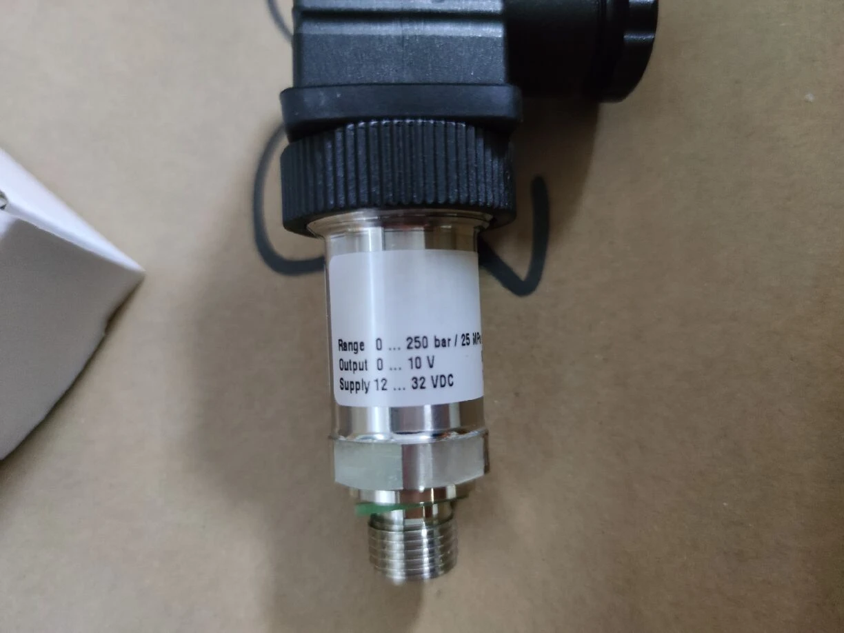 KM41 pressure sensor 0-250bar 0-10V injection molding machine servo oil pressure sensor 400bar