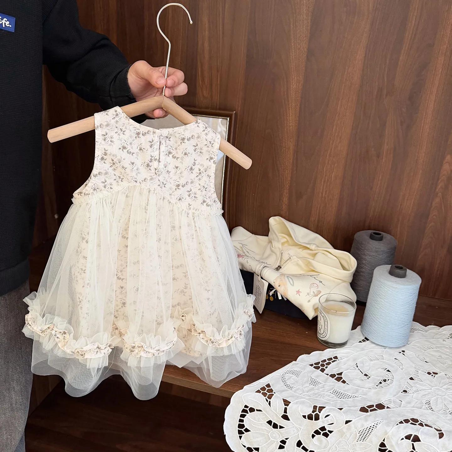 2026 Baby girl's Western style patchwork mesh princess dress baby girl's summer thin design girls'  small floral dress