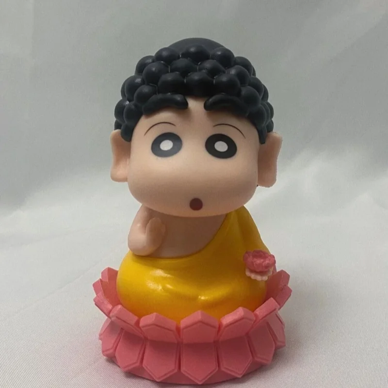 Bandai Anime Figure Crayon Shin-Chan, Bouddha, Modèle en position assise, Ornements de bureau en PVC Kawaii, Jouets cadeaux d'anniversaire, Nouveau, 10cm