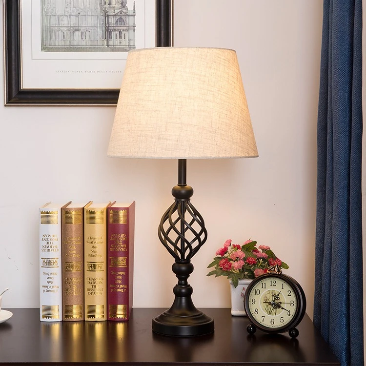 High-end American wrought iron paint desk lamp, factory direct sales, simple bedside lamp decoration lamp in the living room