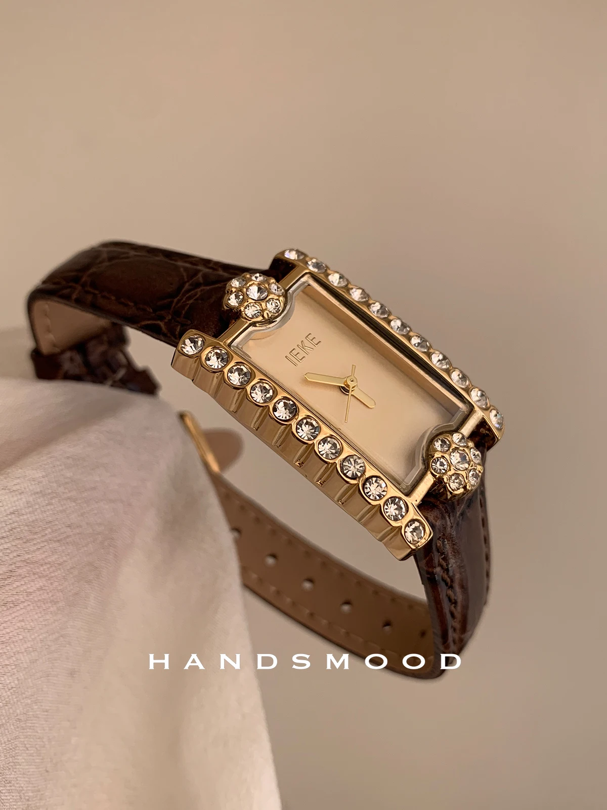 Zegarek damski kwarcowy w stylu retro, elegancki, prostokątny, skórzany, luksusowy, z akcesoriami do zegarków, ekskluzywny zegarek damski.