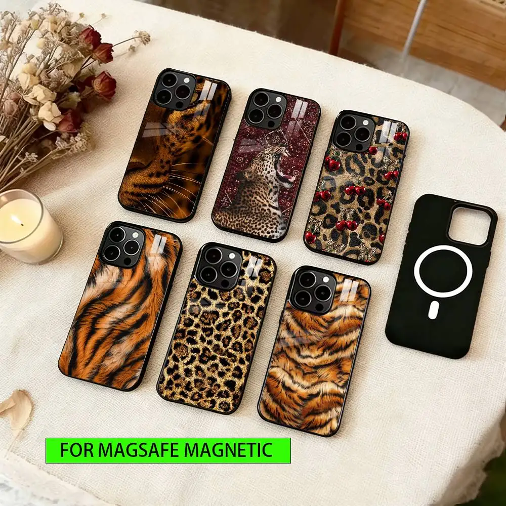 Leopard Print Phone…