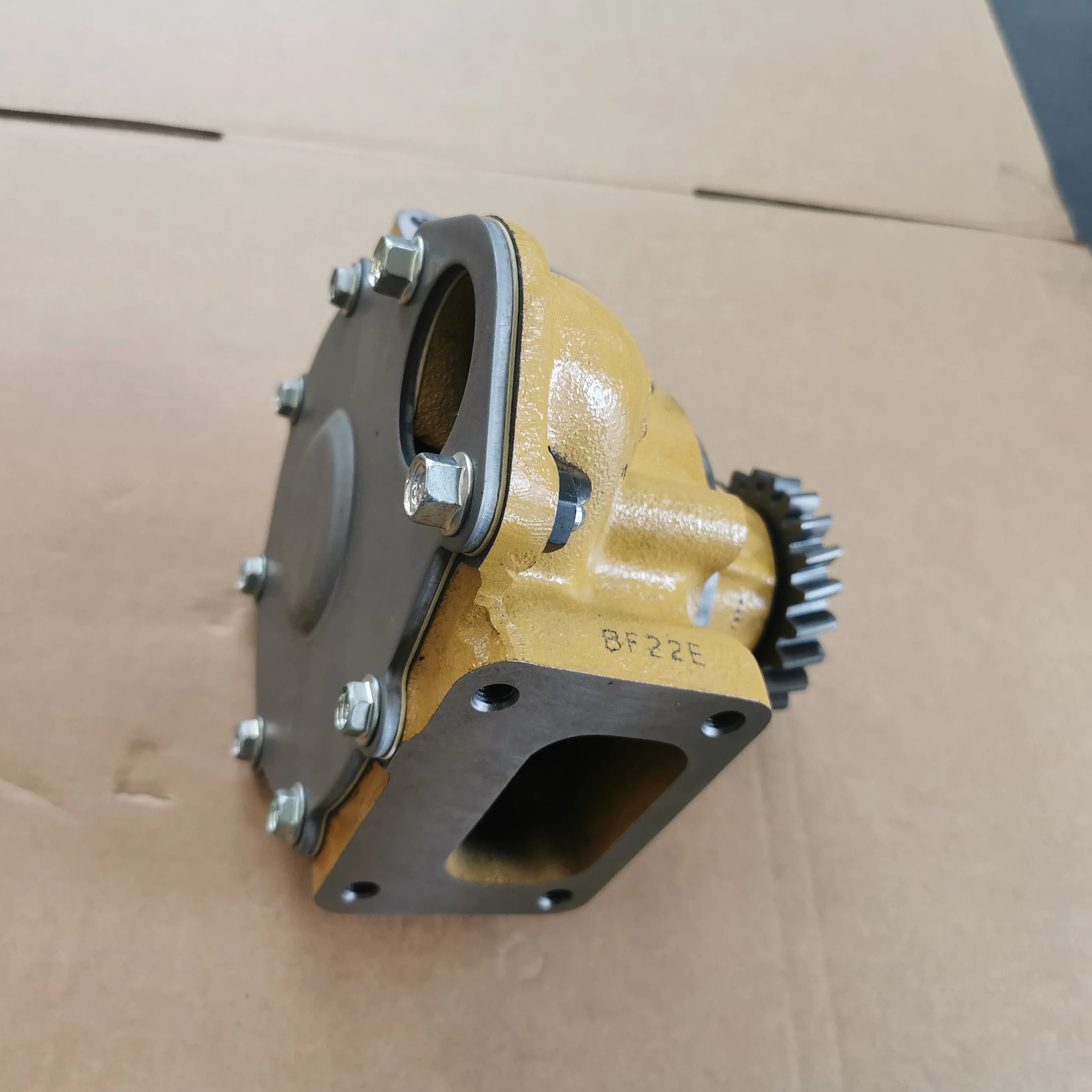 TLF 6154-61-1100 High Quality Excavator Parts Engine Water Pump for PC400-7 6D125