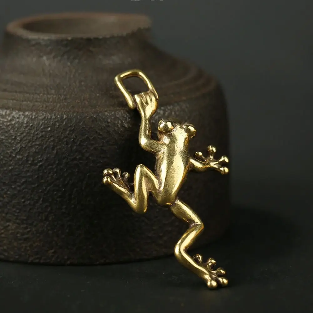 Retro Small Leaping Frog Statue Solid Brass Animal Simulation Insects Frog Handicrafts Tea Pet Car Keychain