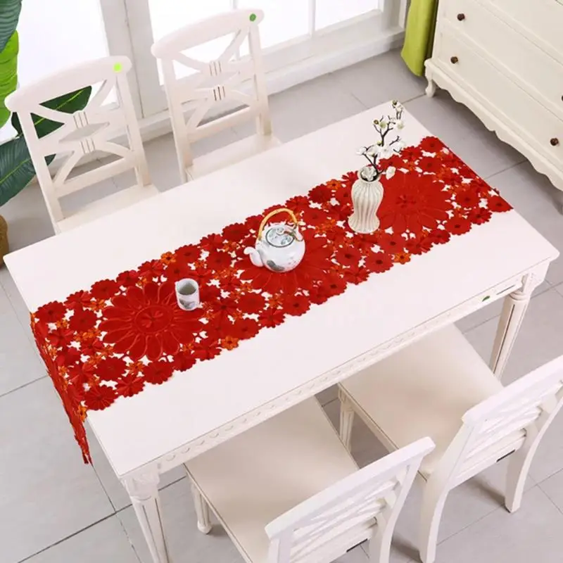 Double Thickness Red Rustic Cutwork Embroidered Floral Table Runners Christmas Decorations High Quality For Home Dining