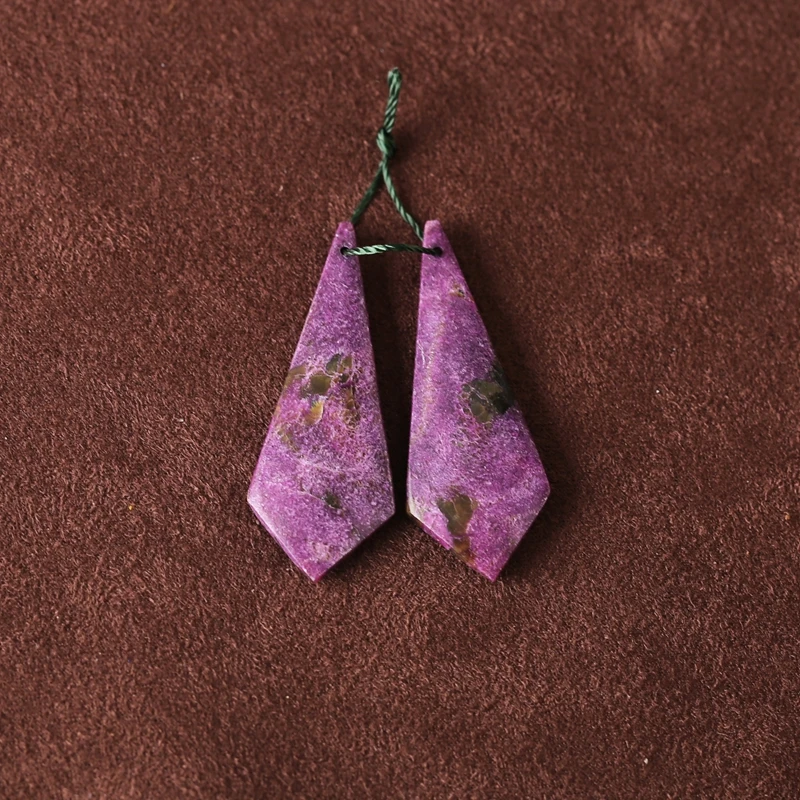 

Натуральный драгоценный камень, африканский фиолетовый полудрагоценный камень, серьги, бусины 43x14x4 мм, 5,3 г, ювелирные аксессуары