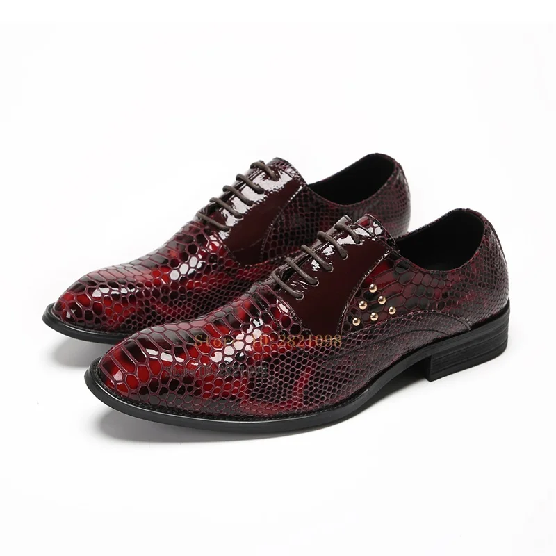 

Match Color Red Black Crocodile Pattern Leather Lace Up Male Flats Men Business Dancing Dress Shoes Round Toe Outdoor Shoes