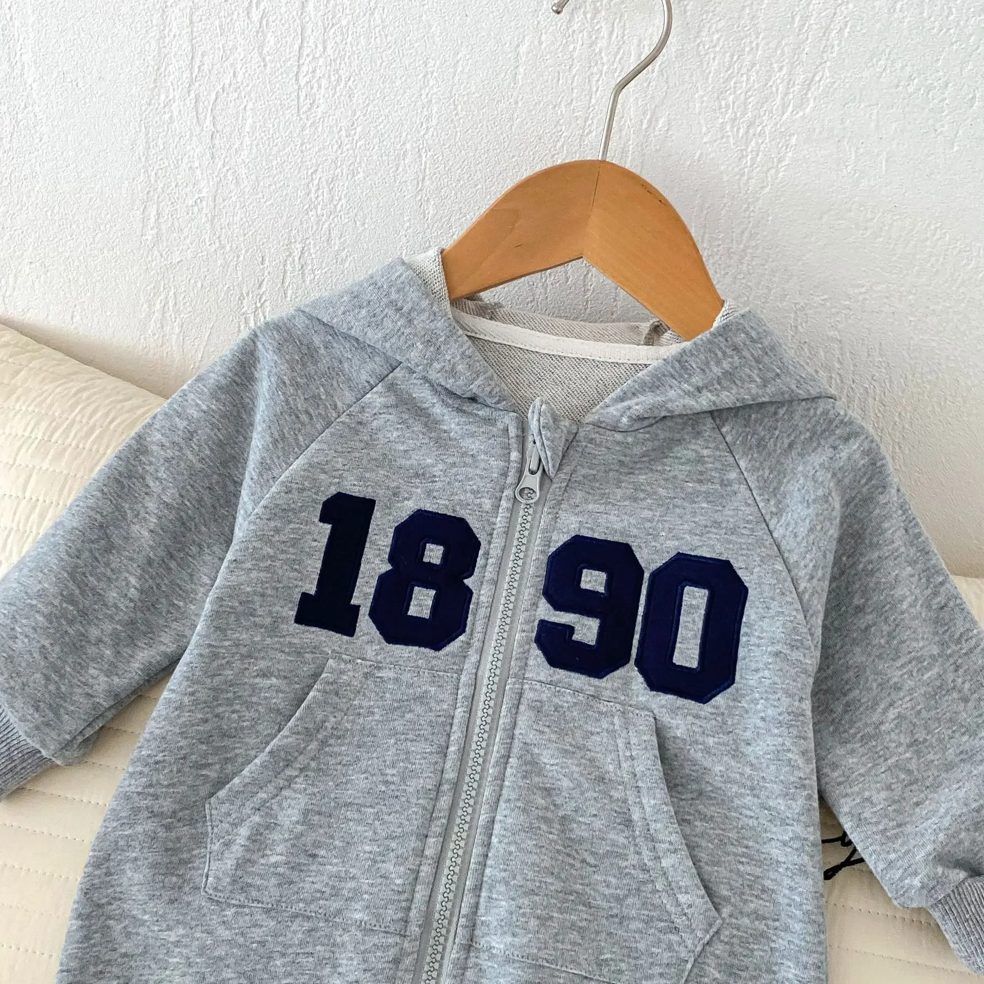 Baby fashion romper 0-2 years old autumn boys and girls super cute hooded clothes ropa de bebe niña