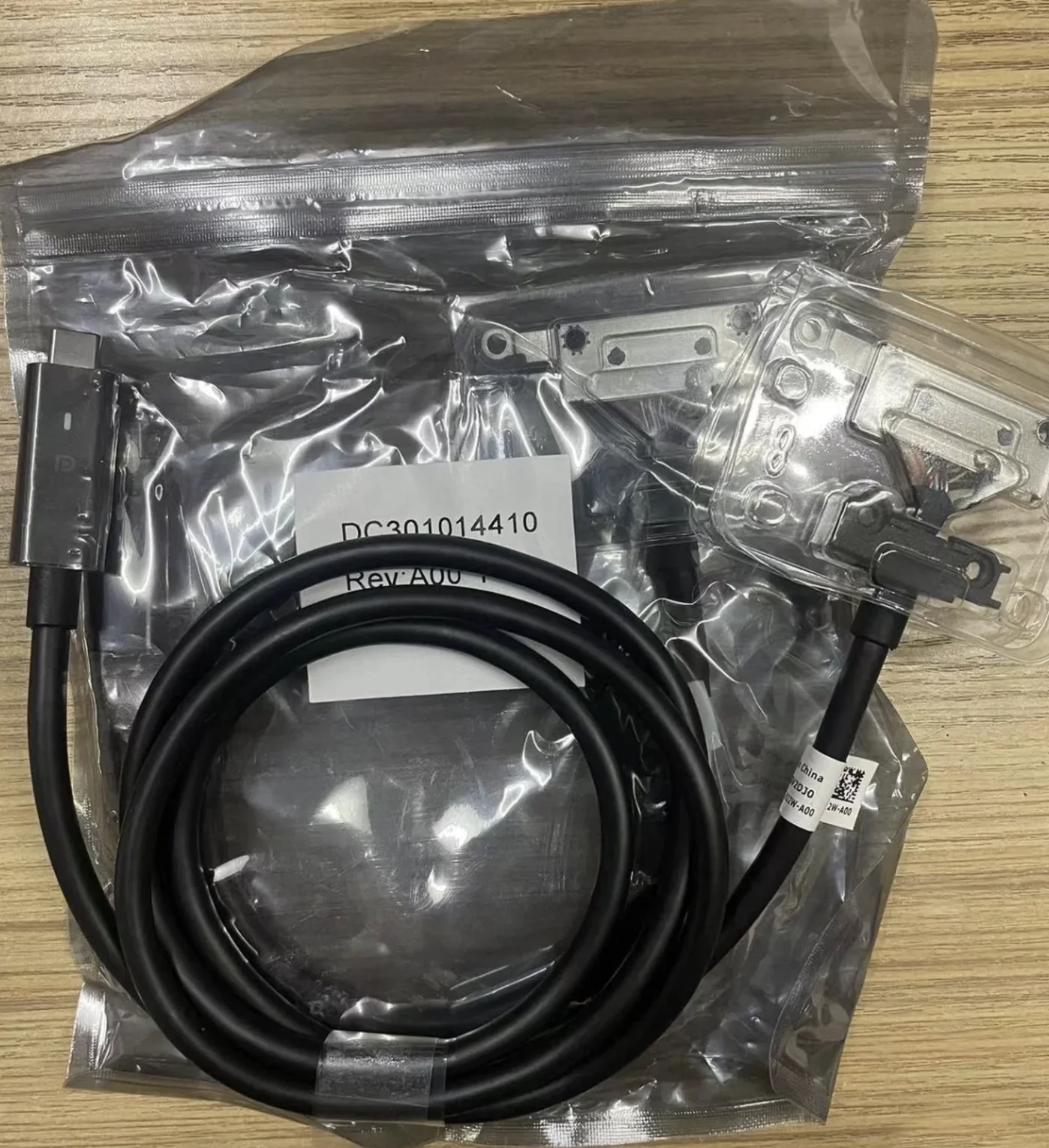 

30pcs /lot NEW For Dell WD19 4K V2DJ0 0V2DJ0 USB Type-C Cable Docking Station Replacement Cable