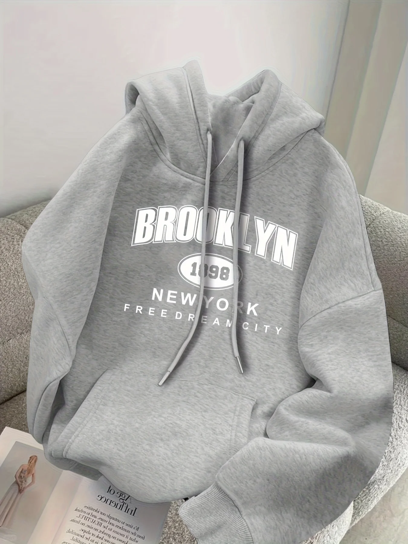 Brooklyn 1989 design printed autumn and winter hoodie casual loose fit long sleeved pullover suitable for both men and women