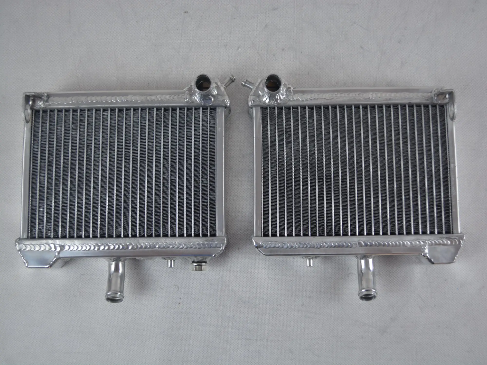 

Left side & Right side of Aluminum Radiator For 1988-2000 Honda Goldwing 1500 1988 1989 1990 1991 1992 1993 1994 1995 1996 1997