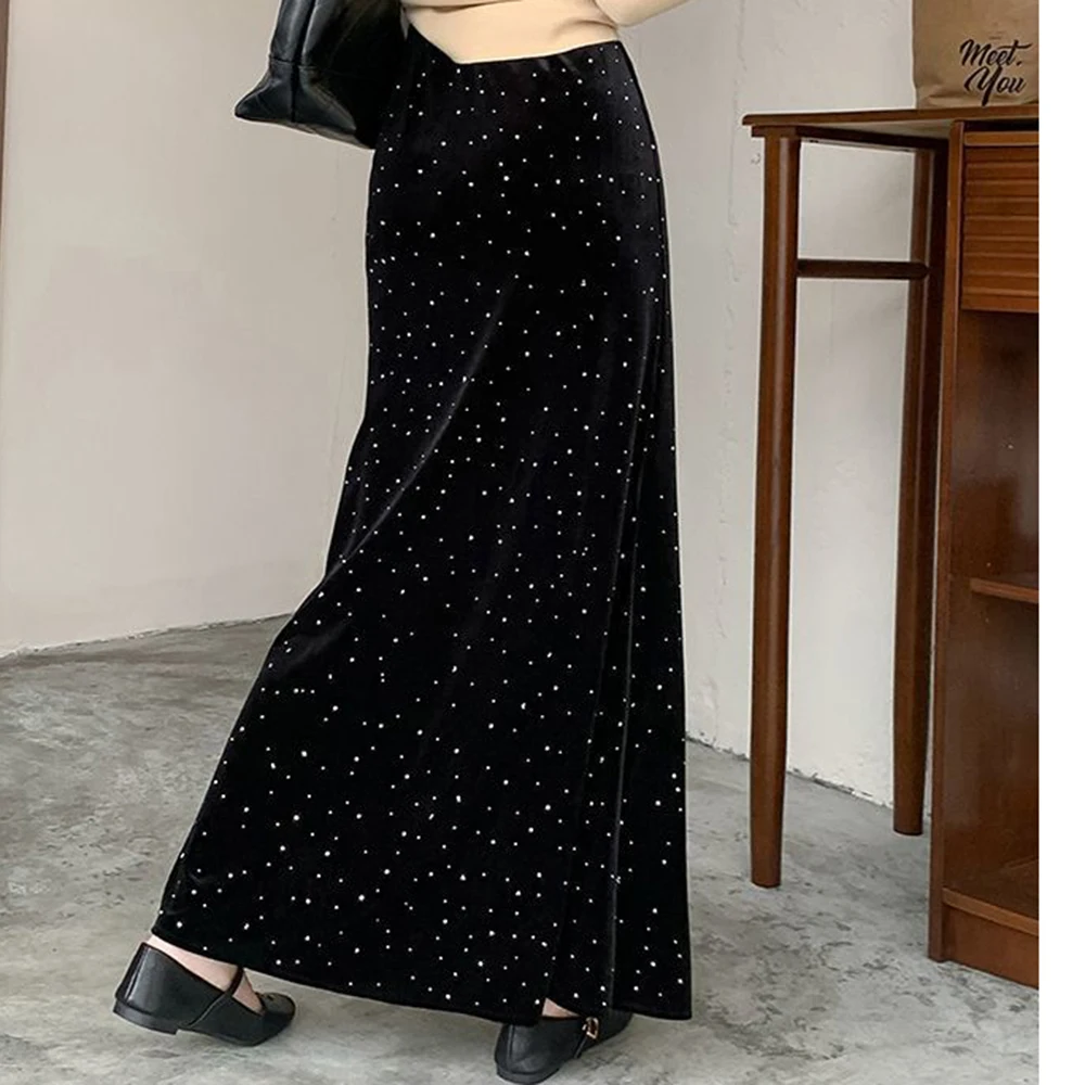 Golden velvet skirt autumn and winter 2025 new high-waisted A-shaped  thin hip  heavy industry hot diamond fishtail skirt