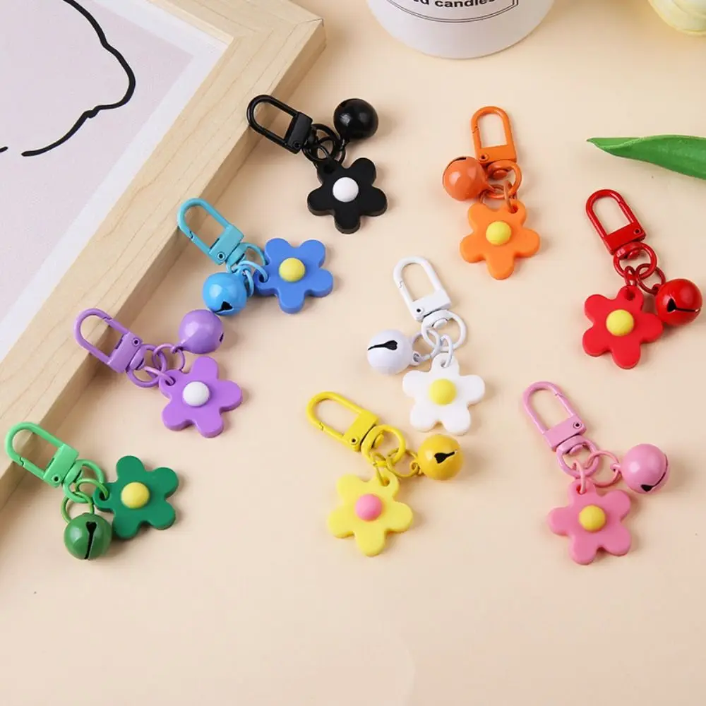 Cute Epoxy Flower Pendant Colorful Hanging Ornament Bag Pendant with Bell Flower Keychain Bag Accessories