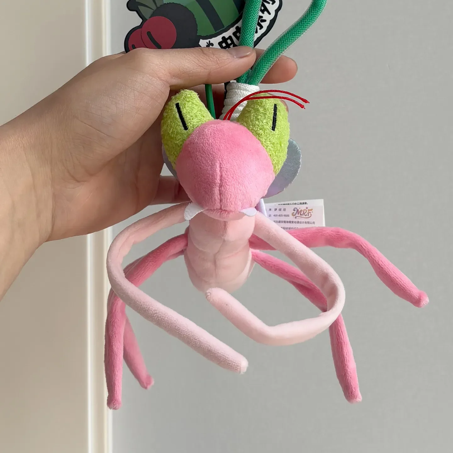 Bug Plush Keychain Cute Stuffed Insect Animal Bag Charm Realistic Ladybug Bee Mantis Plushie Educational Toy Birthday Gift