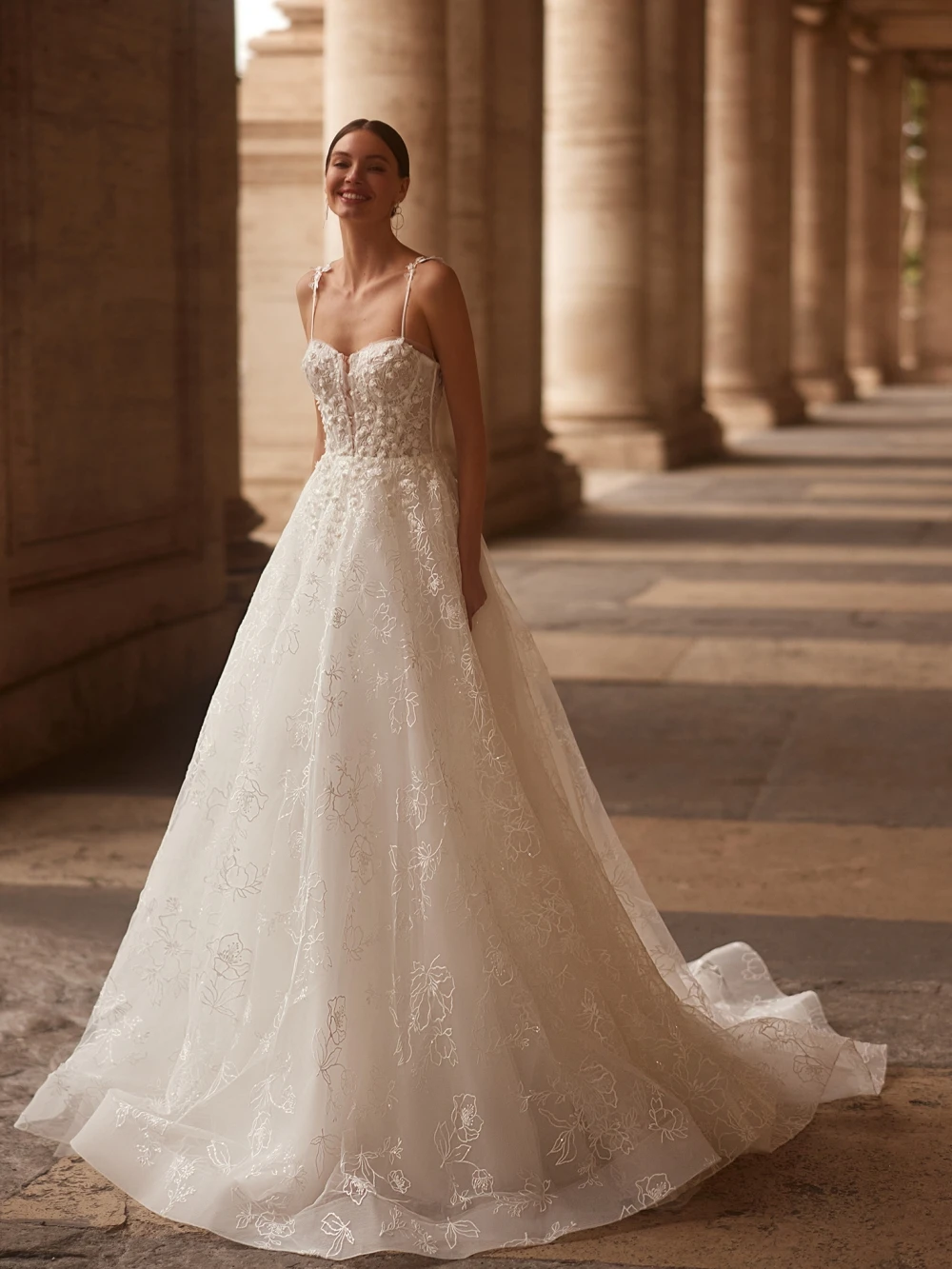 Vestido De novia clásico con Apliques De encaje, elegante vestido De novia con tirantes finos, línea A romántica, vestido De novia largo