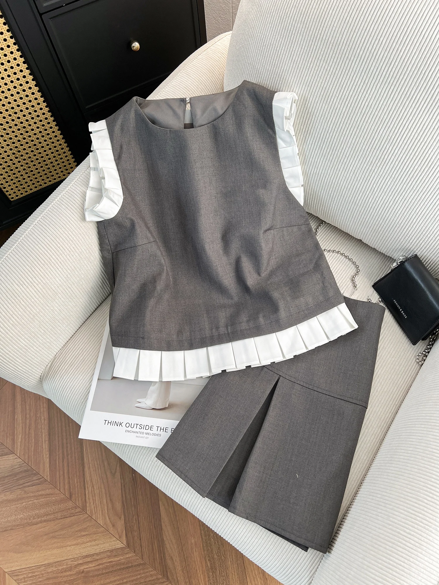 

Faionable Summer New Arrival High-End Splice Svel Vest Top f Skirt Set Women's ort Sve round Ne French Sle