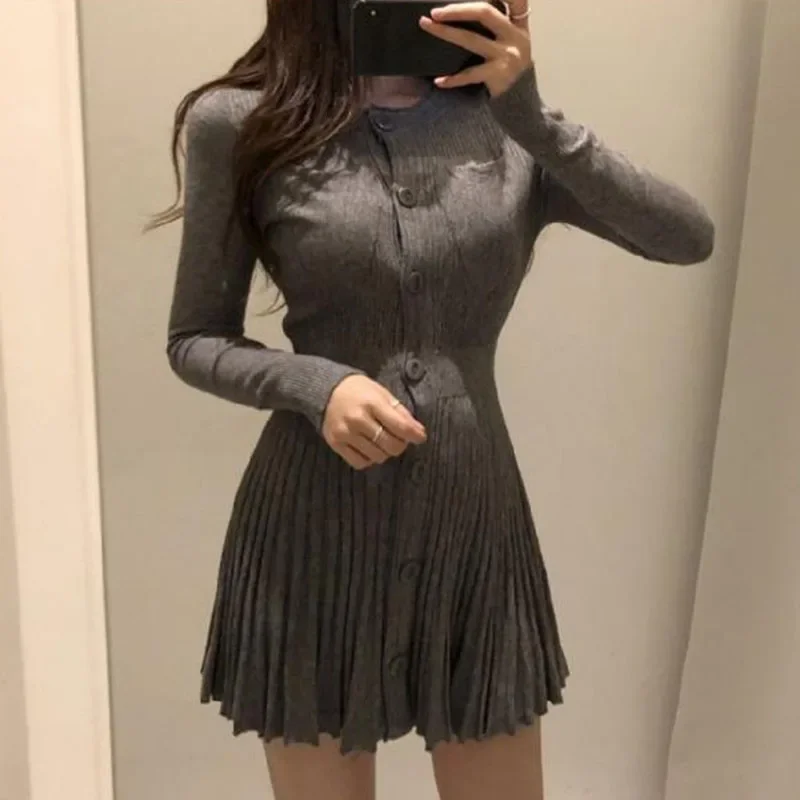 Xpqbb ヴィンテージボタンセータードレス レディース 2025 新作 韓国風 長袖 Oネック ミニドレス スリム リブ編みニット ショートドレス