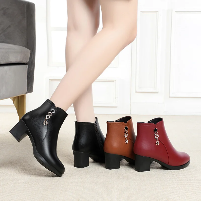 Women Platform Cotton Shoes Autumn Winter Velvet Thickened Luxury Solid Soft Leather Short Boots Warm High Heel Ankle Boots