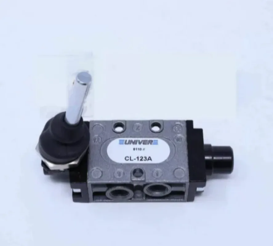 

UNIVER Pneumatic Solenoid valve AC-7120 AF-2600 CL-123A AG-3021 AG-3003 AG-3040 AG-3073 AG-3041 AG-3051