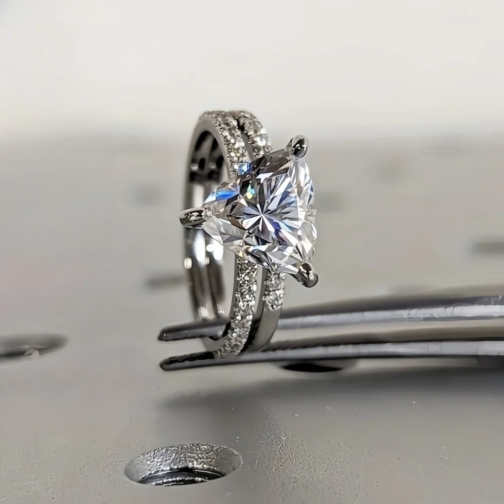 

S925 sterling silver 3 carat moissanite ring for women, plated with 18K white gold, 2-piece cultured diamond wedding set ring