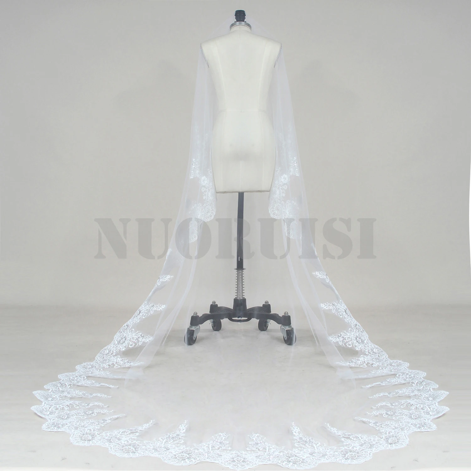 

White/Ivory 1 Tier Cathedral Veil for Bride Wedding with Bling Lace Edge Bridal Blusher Wedding Birdcage Veils Accessories