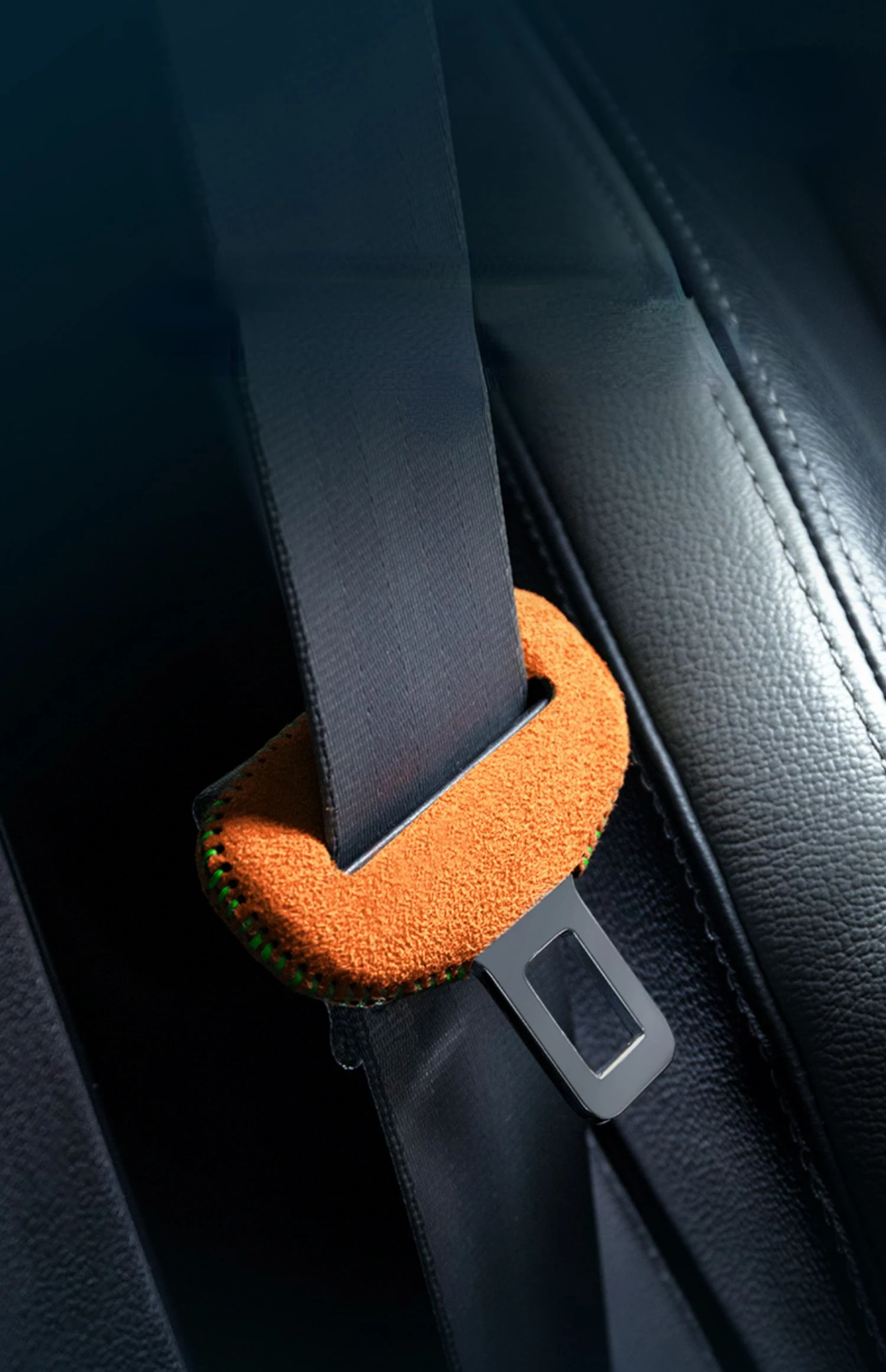 Suitable For Porsche  Macan Two Pieces Embossing Frame Front Row Suede Automobile Safety Belt Buckle Protection Cover