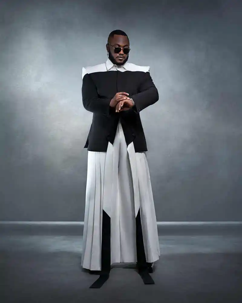 Gorgeous Black & White Men's 2-Piece Suit Avant-Garde Detail Oversized Collar Asymmetric Skirt Formal Occasion Outfit Customized