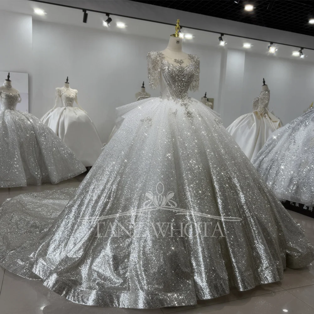 Vestido de noiva prateado, gola redonda, meia manga, renda, costas, vestido de baile, capina, lantejoulas, miçangas, cristal, luxo, vestido de noiva