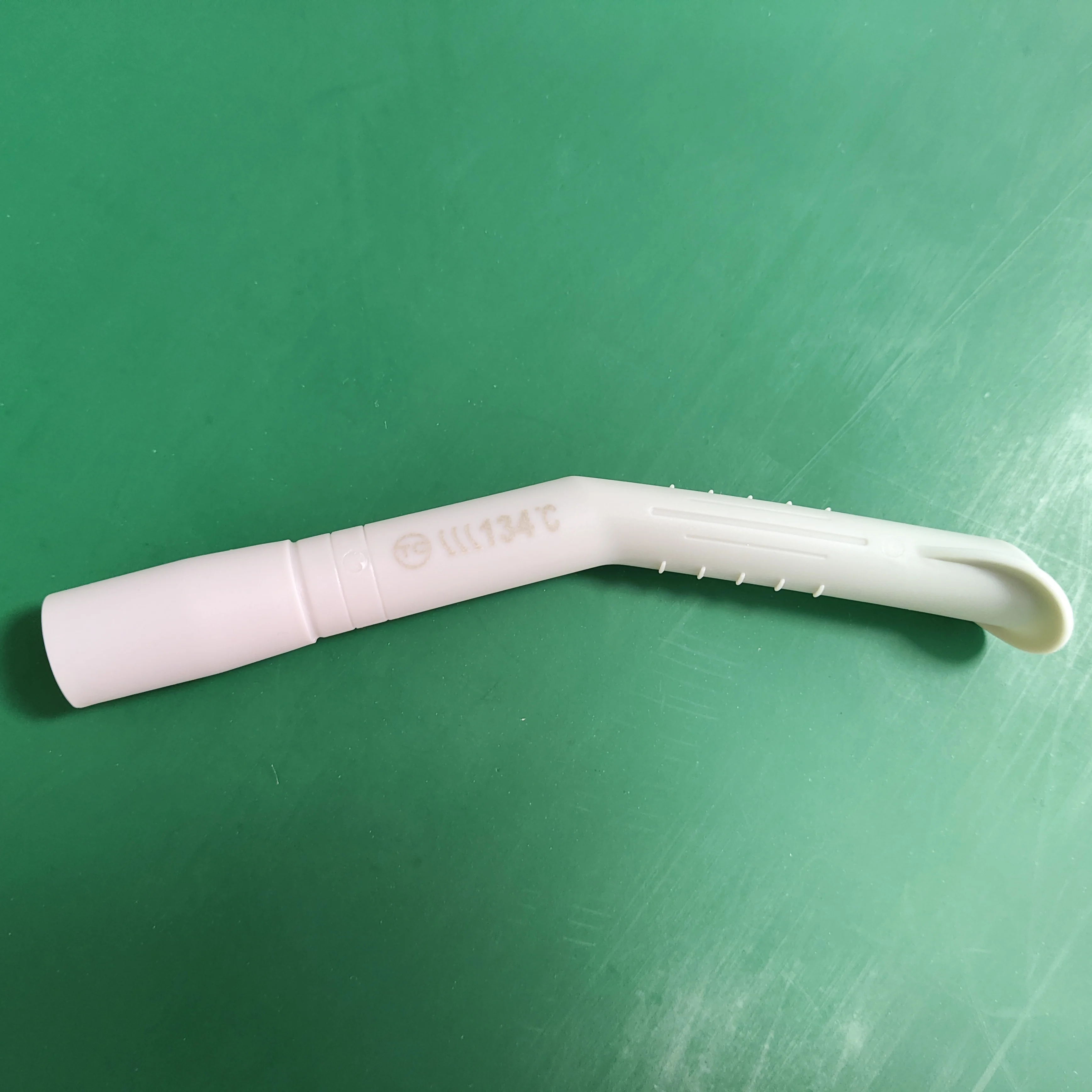 High quality Autoclavable Duckbill Evacuation Tips/straw plastic strong/ week suction  Aspirator Saliva  parts handle handpiece